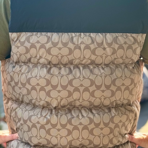 Coach Monogram Signature Down Vest - Picture 3 of 4